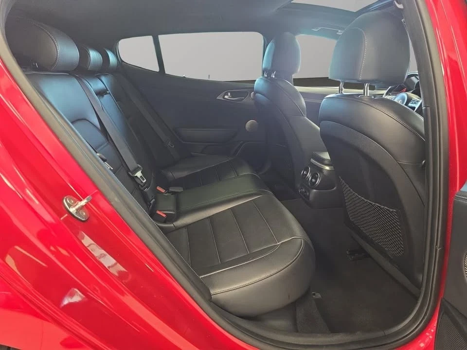 2021 Kia Stinger GT - Image 17 of 20