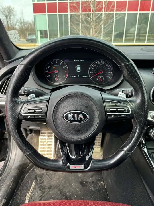 2021 Kia Stinger GT - Image 9 of 20
