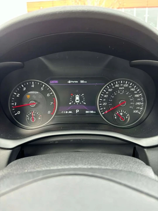 2021 Kia Stinger GT - Image 10 of 20