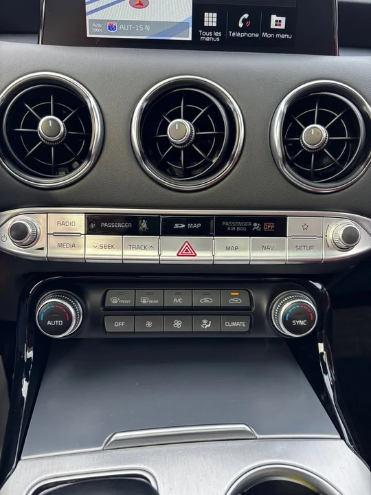 2021 Kia Stinger GT - Image 17 of 20