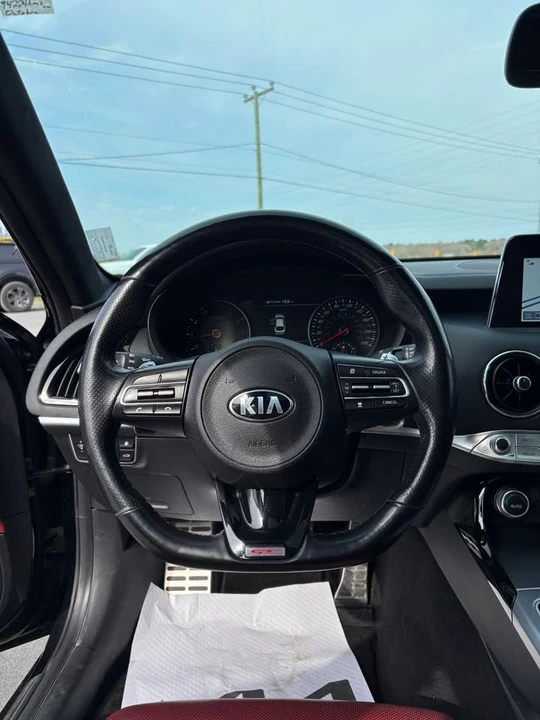 2021 Kia Stinger GT - Image 12 of 20