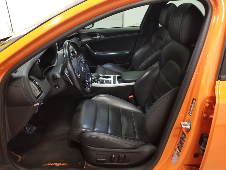 2021 Kia Stinger GT - Image 16 of 19