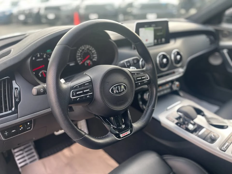 2021 Kia Stinger GT - Image 8 of 14