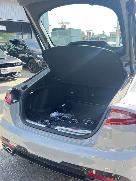 2021 Kia Stinger GT - Image 6 of 15
