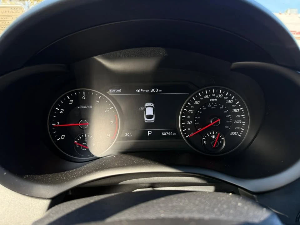 2021 Kia Stinger GT - Image 10 of 12