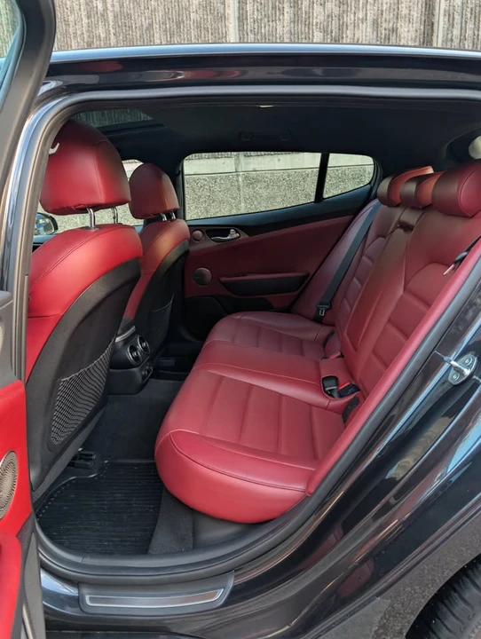 2021 Kia Stinger GT - Image 15 of 17