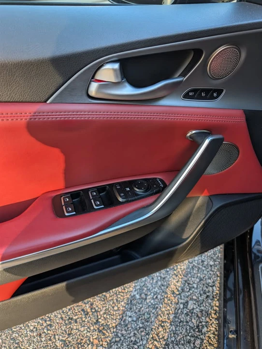 2021 Kia Stinger GT - Image 4 of 17