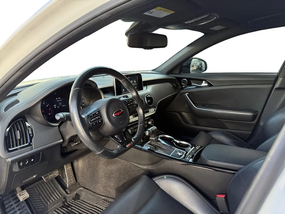 2021 Kia Stinger GT - Image 9 of 20