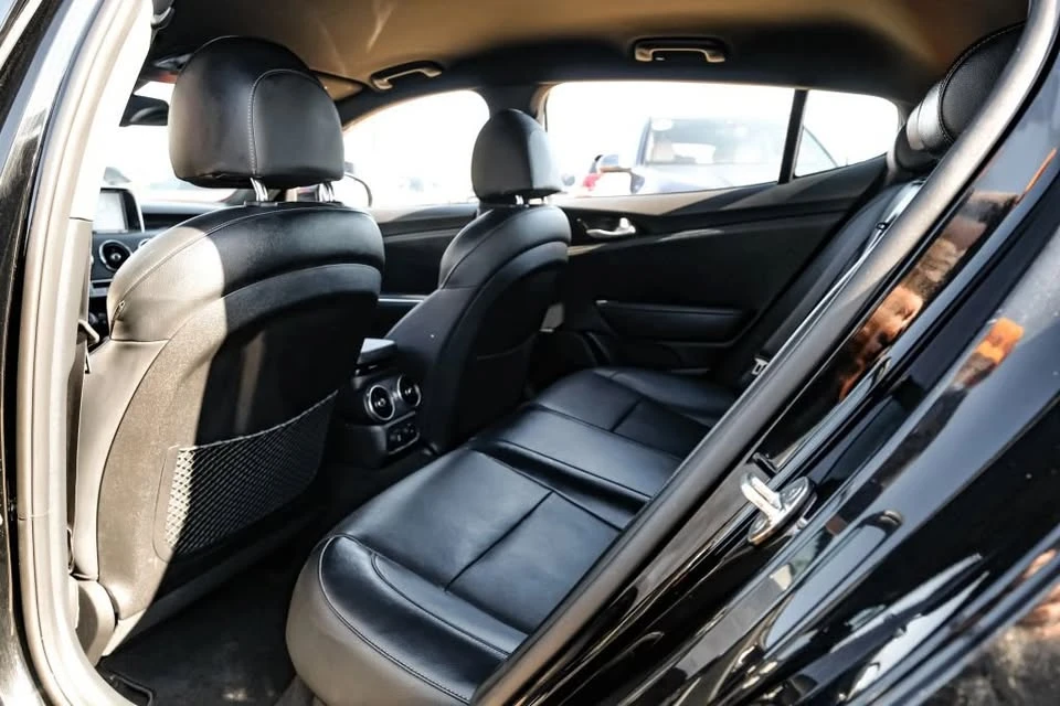 2021 Kia Stinger - Image 11 of 15