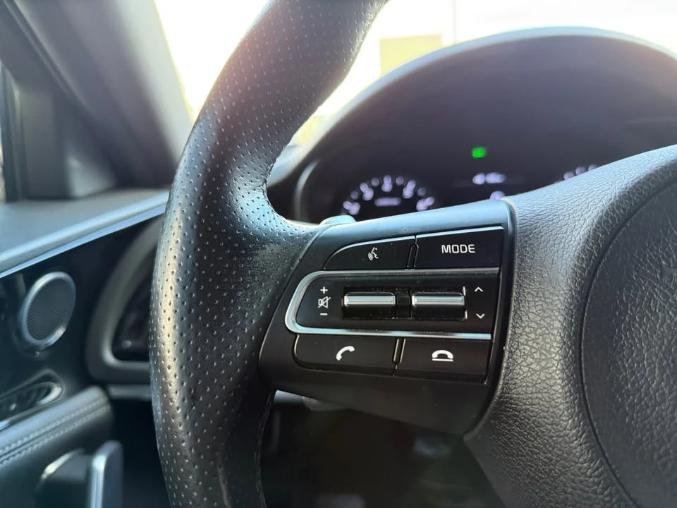 2021 Kia Stinger - Image 16 of 19