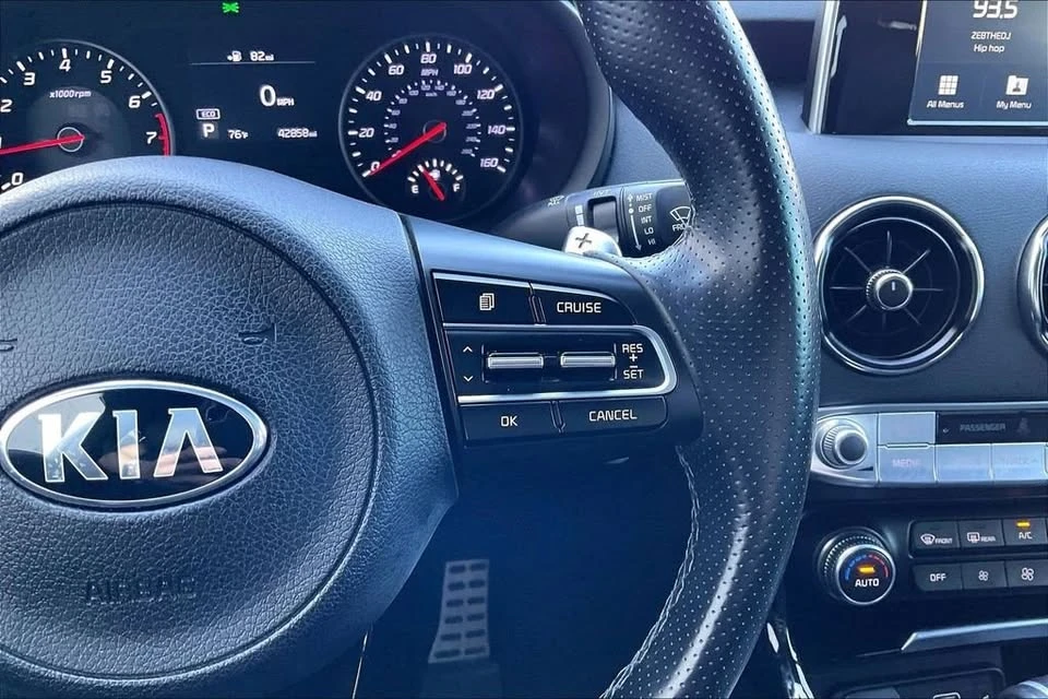 2021 Kia Stinger - Image 19 of 20