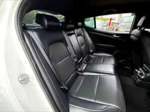 2021 Kia Stinger - Image 19 of 20
