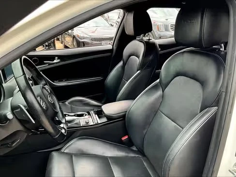 2021 Kia Stinger - Image 8 of 20