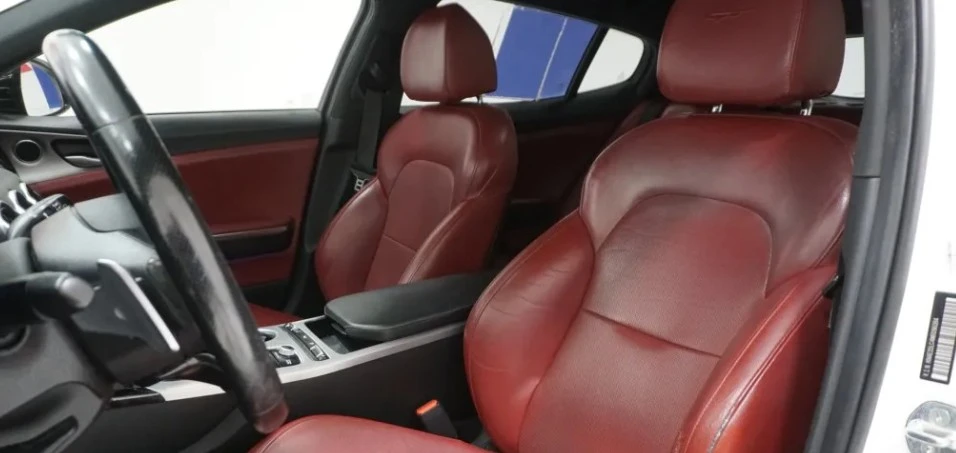 2021 Kia Stinger GT - Image 10 of 11