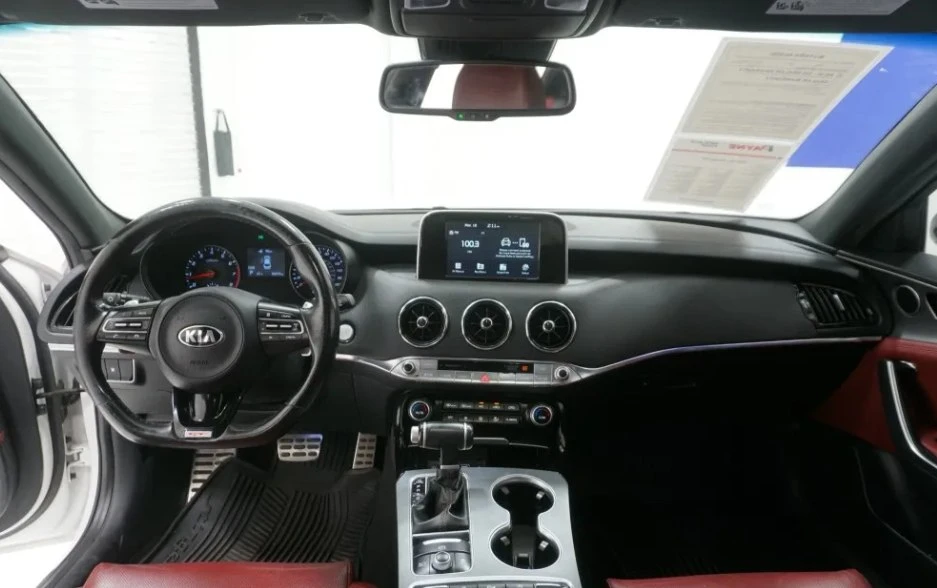 2021 Kia Stinger GT - Image 6 of 11