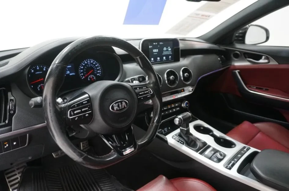 2021 Kia Stinger GT - Image 7 of 11
