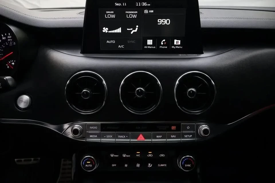 2021 Kia Stinger GT - Image 18 of 19