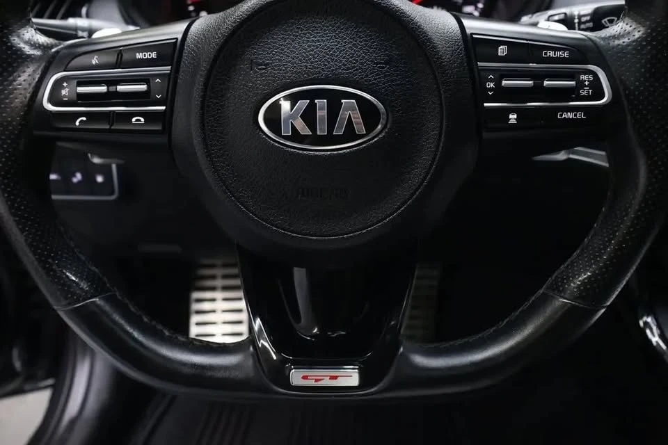 2021 Kia Stinger GT - Image 11 of 19