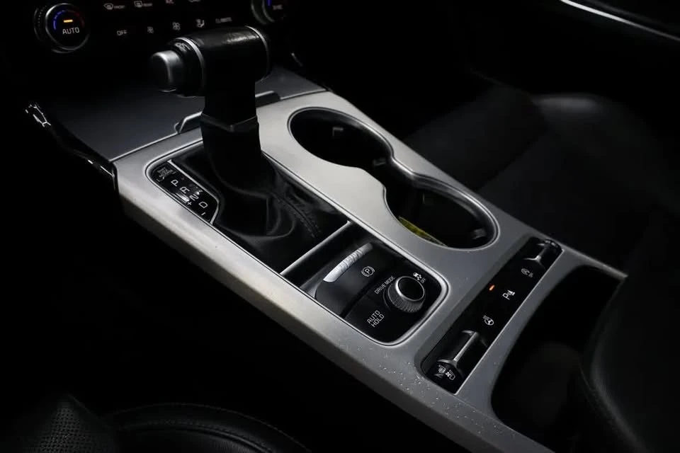 2021 Kia Stinger GT - Image 8 of 19