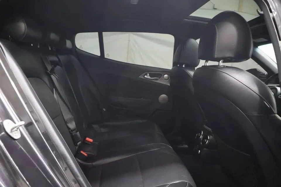 2021 Kia Stinger GT - Image 13 of 19