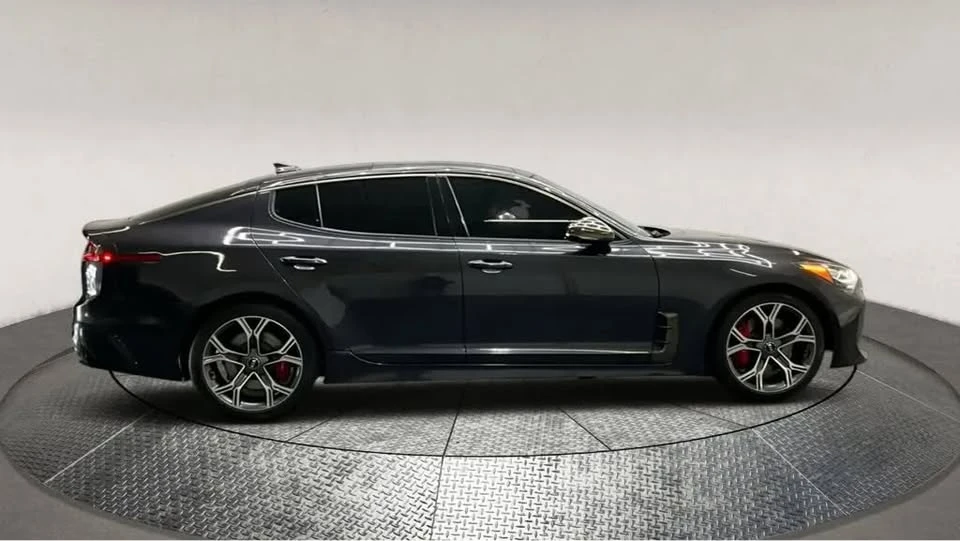 2021 Kia Stinger GT - Image 9 of 19