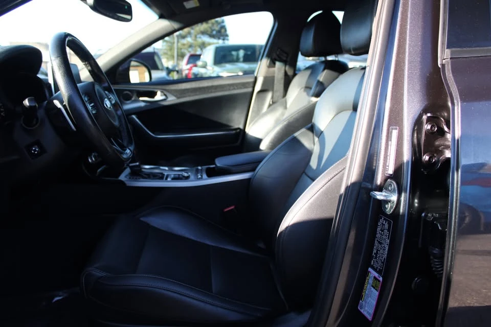 2021 Kia Stinger GT - Image 18 of 19