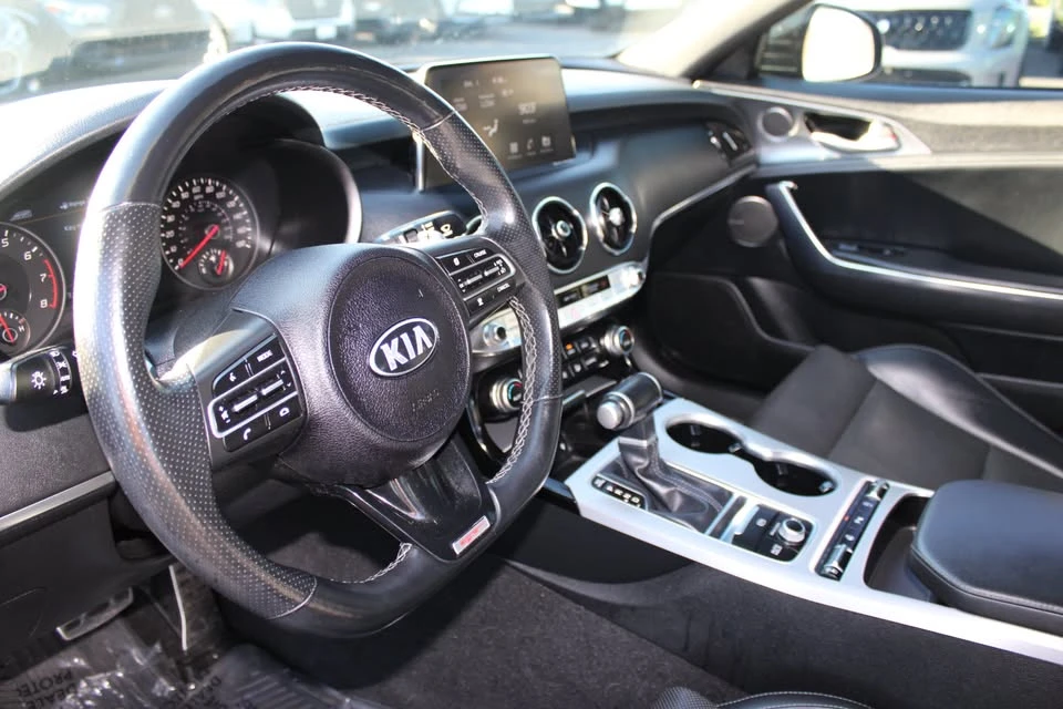 2021 Kia Stinger GT - Image 12 of 19