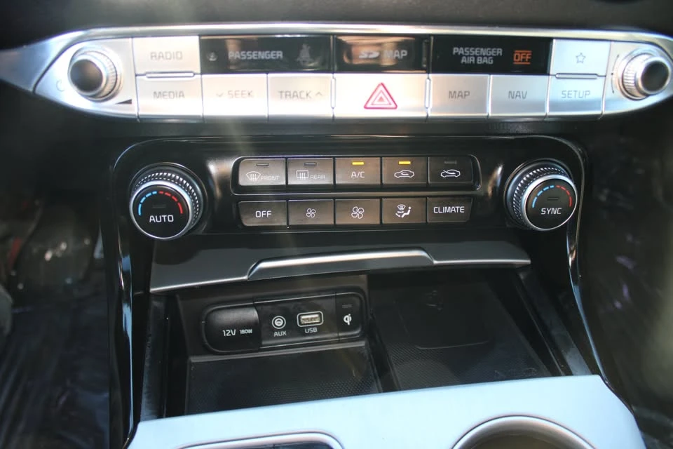 2021 Kia Stinger GT - Image 15 of 19