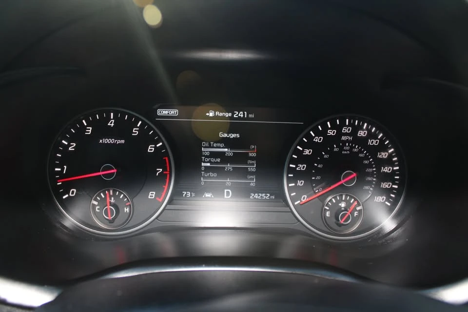2021 Kia Stinger GT - Image 9 of 19