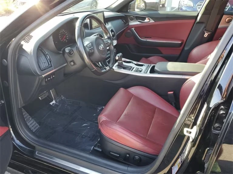 2021 Kia Stinger GT - Image 6 of 7