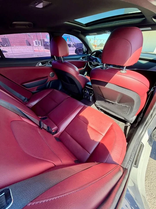 2021 Kia Stinger GT - Image 8 of 12