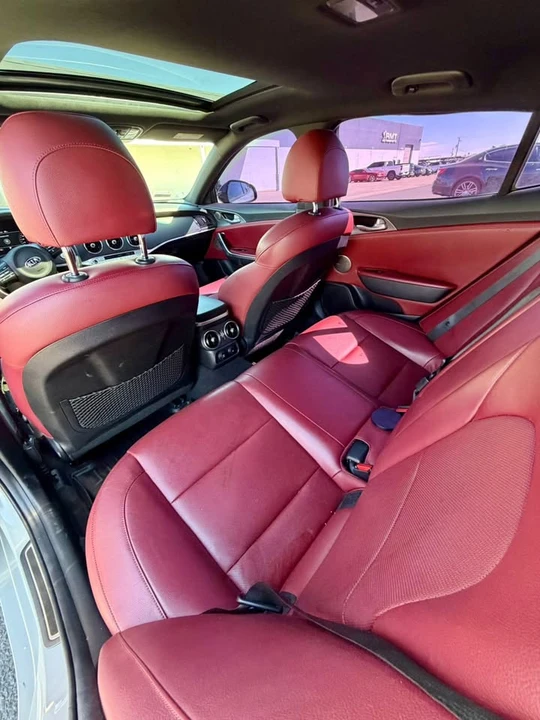 2021 Kia Stinger GT - Image 9 of 12