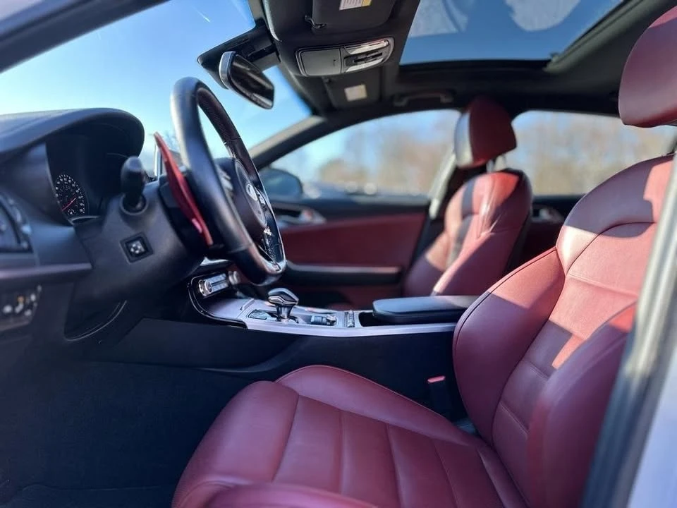 2021 Kia Stinger GT - Image 12 of 20
