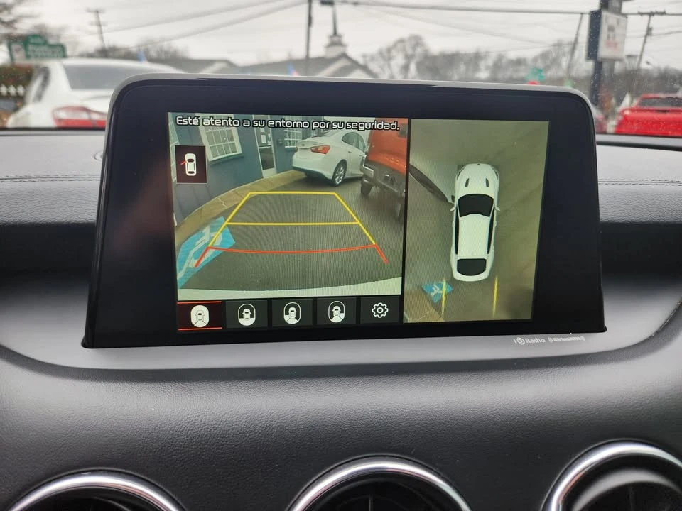 2021 Kia Stinger GT - Image 16 of 18