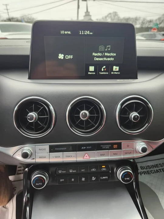 2021 Kia Stinger GT - Image 14 of 18