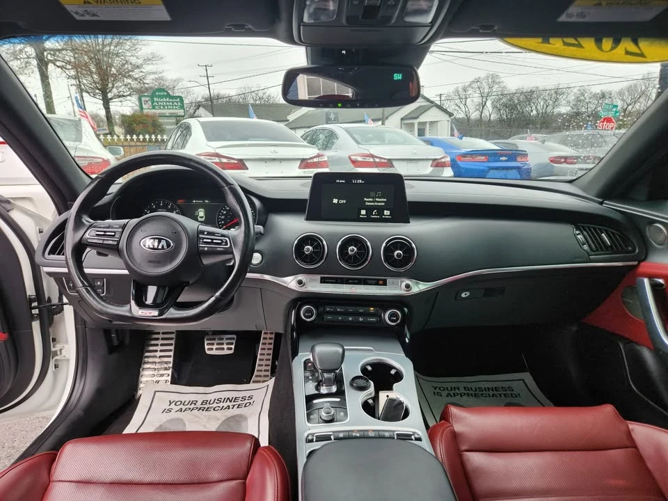 2021 Kia Stinger GT - Image 13 of 18