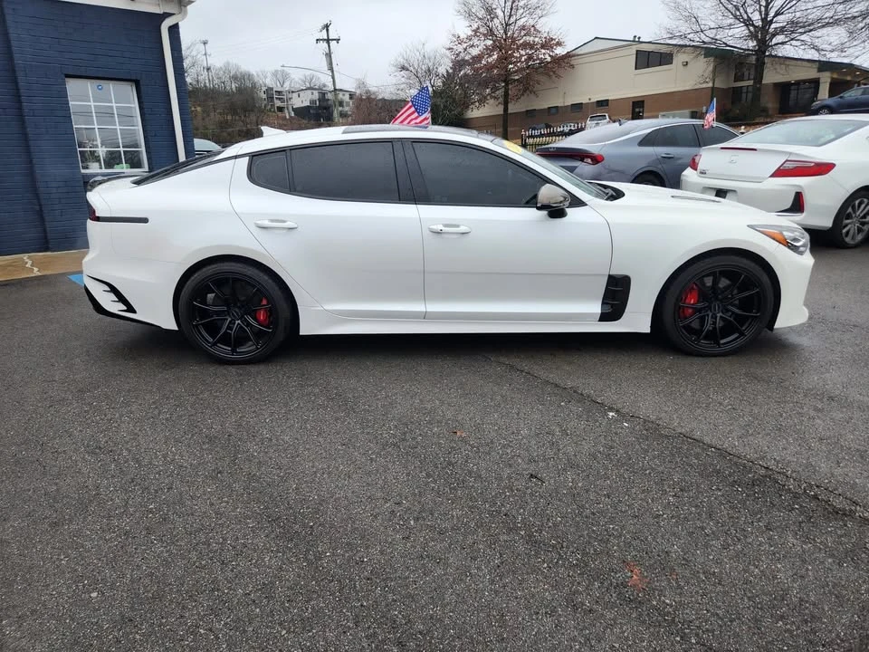 2021 Kia Stinger GT - Image 8 of 18
