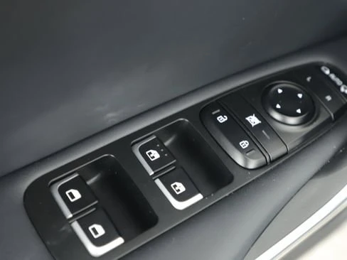 2021 Kia Stinger GT - Image 8 of 20