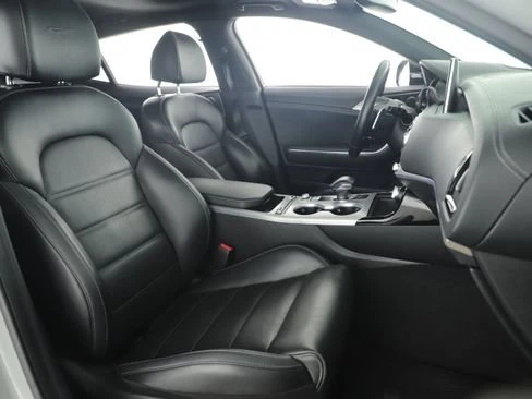 2021 Kia Stinger GT - Image 18 of 20