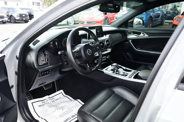 2021 Kia Stinger GT - Image 11 of 20