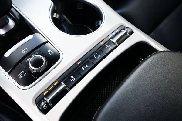 2021 Kia Stinger GT - Image 16 of 20