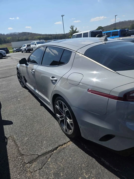 2021 Kia Stinger GT - Image 11 of 12