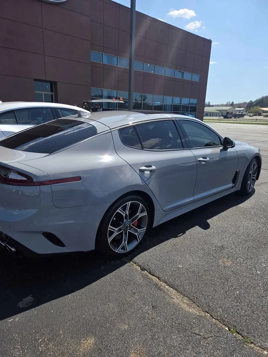 2021 Kia Stinger GT - Image 10 of 12