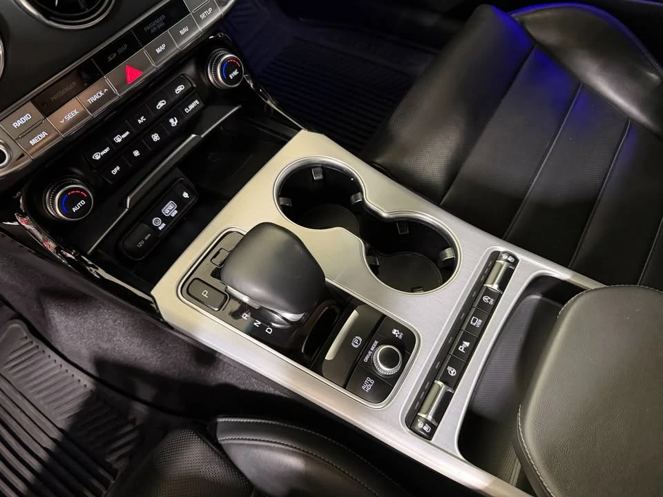 2021 Kia Stinger GT - Image 8 of 19