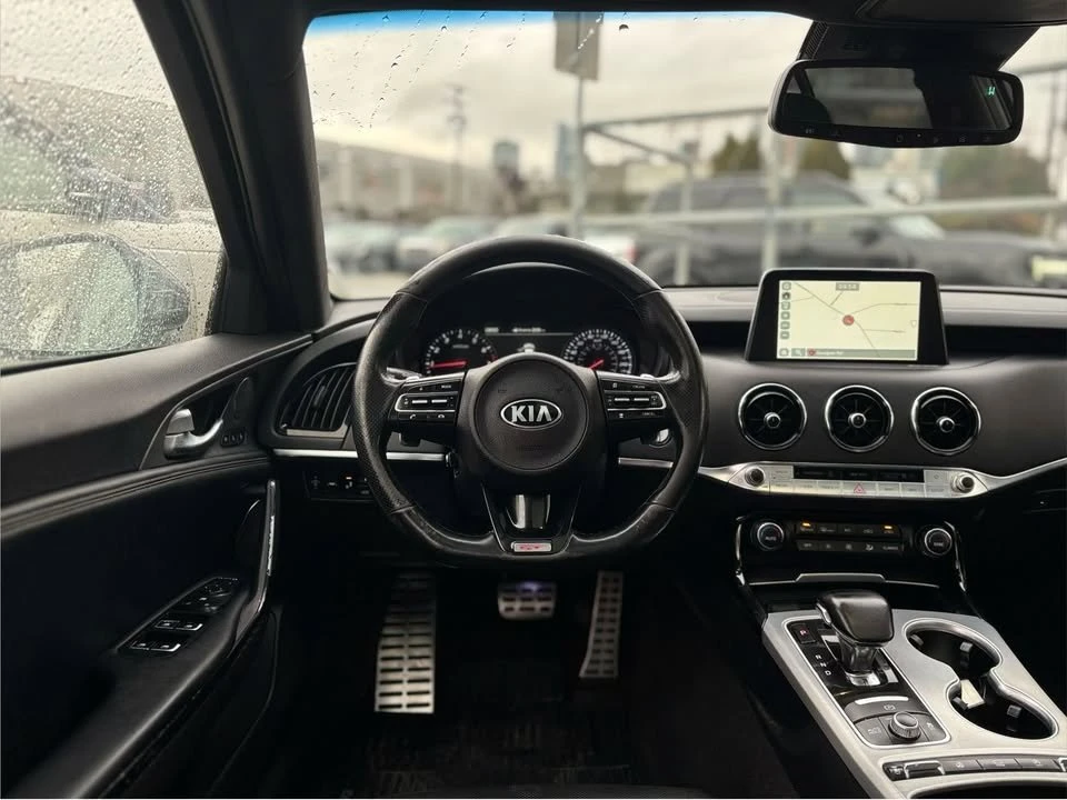 2021 Kia Stinger GT - Image 14 of 19