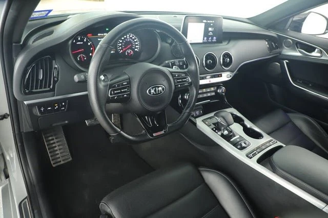 2021 Kia Stinger GT - Image 8 of 19
