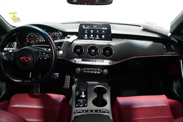 2021 Kia Stinger GT - Image 10 of 12