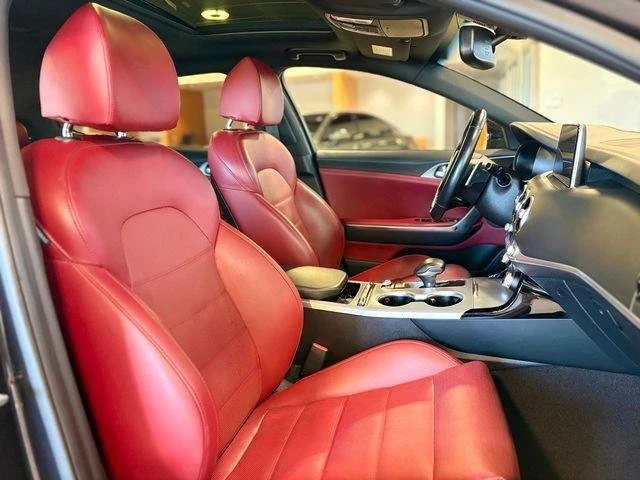 2021 Kia Stinger GT - Image 14 of 20
