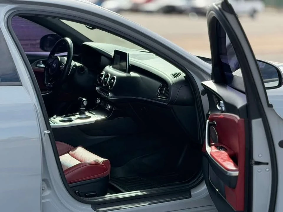 2021 Kia Stinger GT - Image 8 of 8