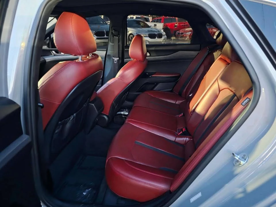 2021 Kia Optima/K5 - Image 10 of 17